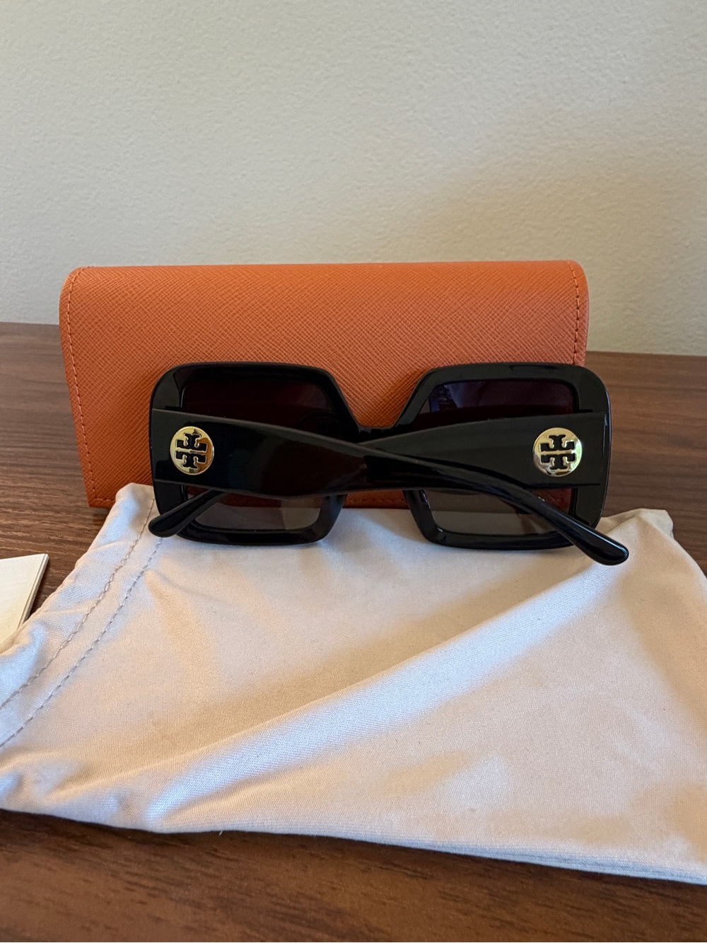 Tory Burch Oversized Black Square Frame Sunglasses - Picture 2 of 5